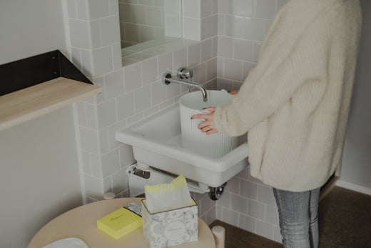 下着や服についてしまった生理の経血・血液シミを簡単に落とす方法とは?