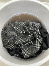 【スタッフ洗濯日記】黒いエコバッグをつけ置きしたら汚水がすごかった