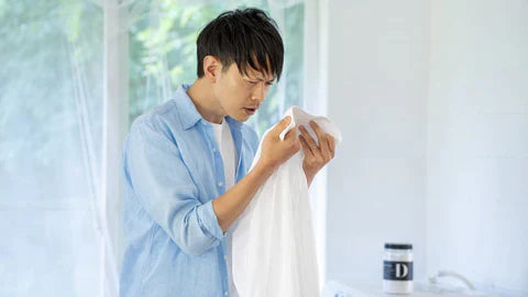 洗濯物を干し忘れた！何時間までならそのまま干せる？洗い直しの判断基準を解説