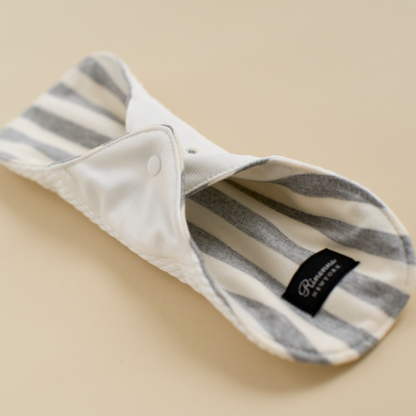 Comfortable cloth napkin trial